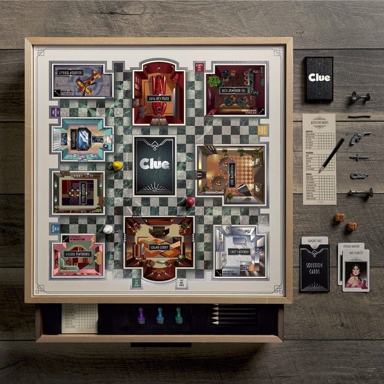 WS Game Company Clue Luxe Maple Edition